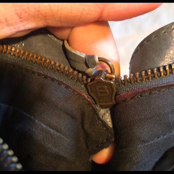 Authentic balenciaga small bag - Picture 6 of 16